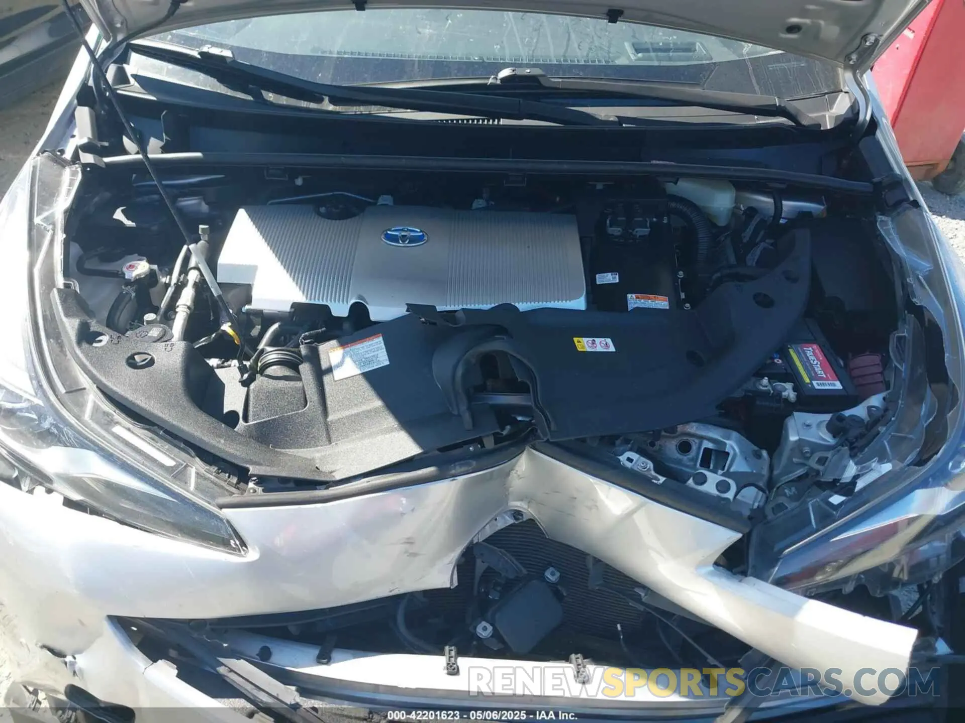 10 Photograph of a damaged car JTDKARFUXL3125434 TOYOTA PRIUS 2020
