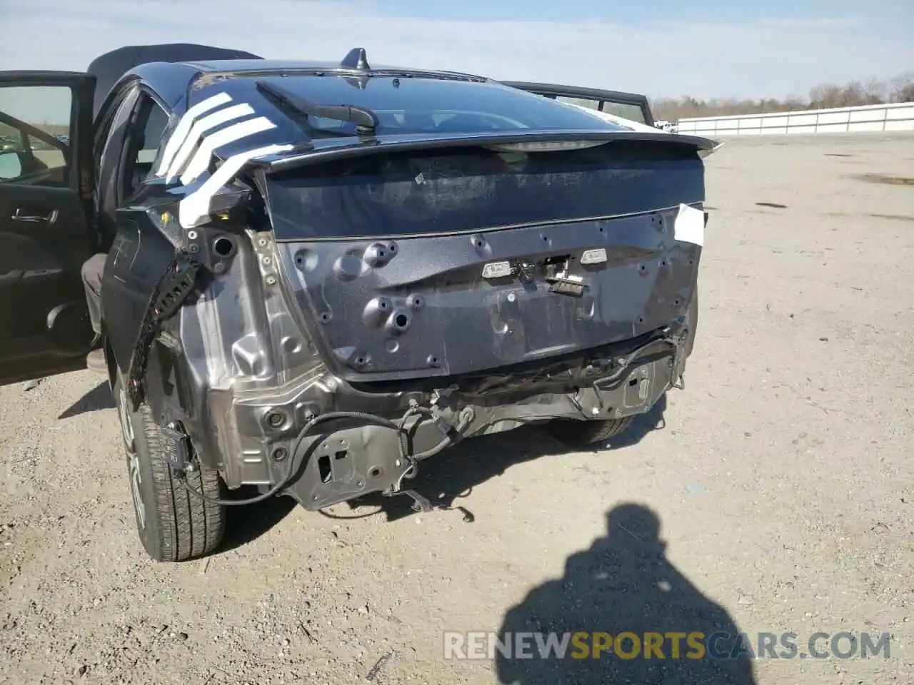 9 Photograph of a damaged car JTDL9RFU0L3013528 TOYOTA PRIUS 2020