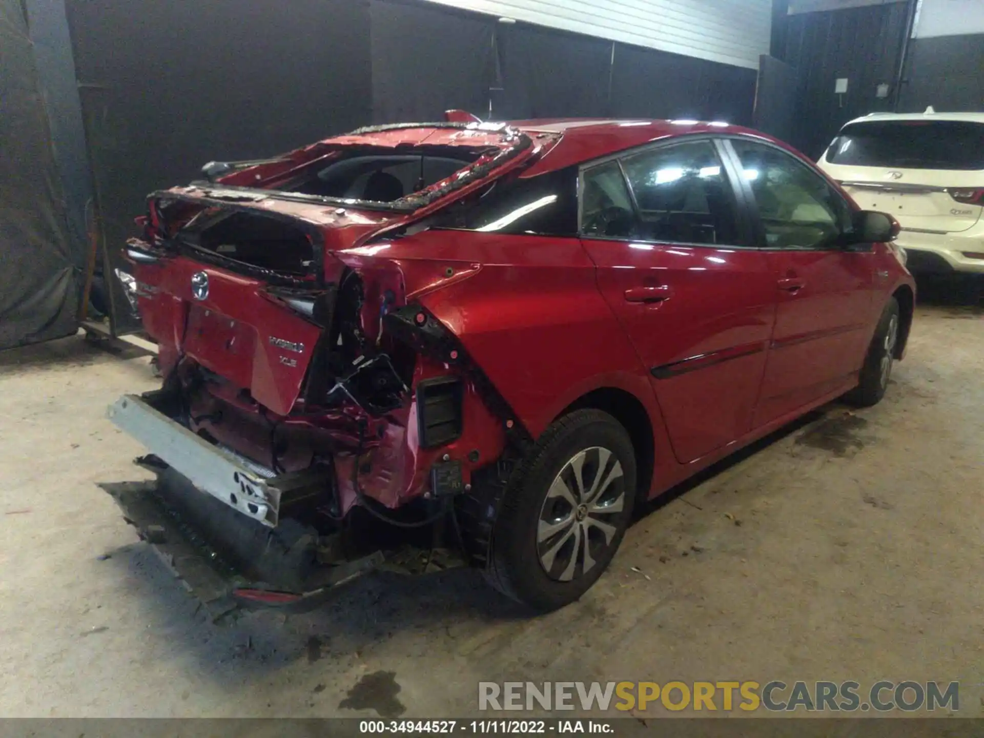 4 Photograph of a damaged car JTDL9RFU1L3016146 TOYOTA PRIUS 2020