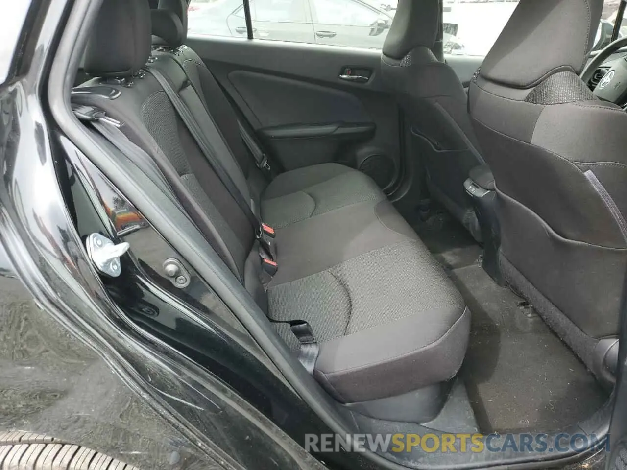 10 Photograph of a damaged car JTDL9RFU1L3019662 TOYOTA PRIUS 2020