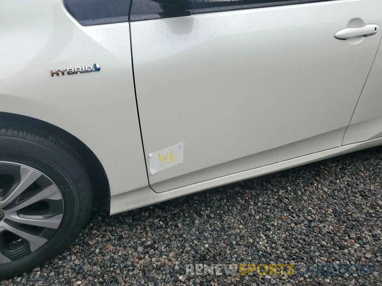12 Photograph of a damaged car JTDL9RFU1L3022335 TOYOTA PRIUS 2020