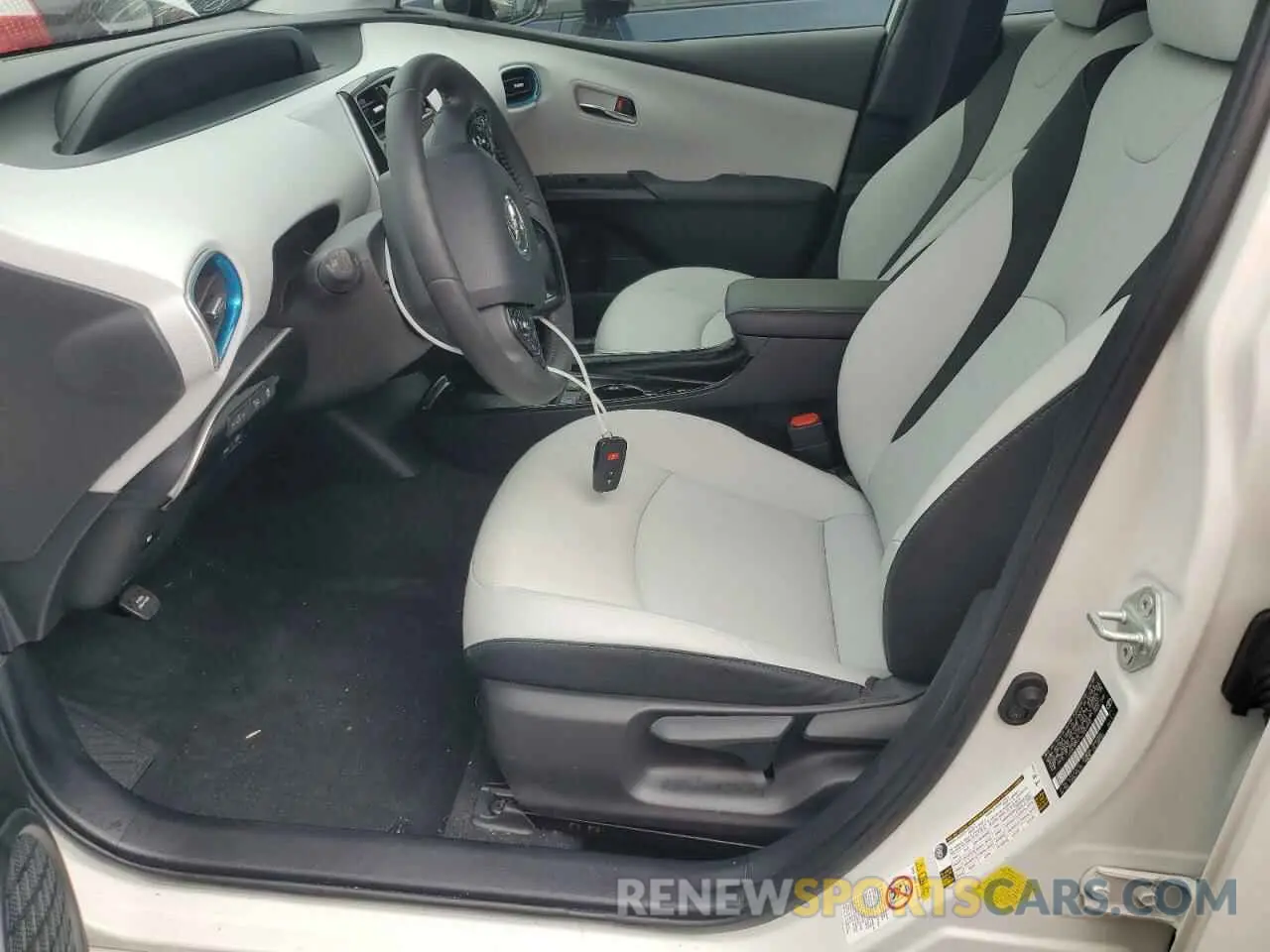7 Photograph of a damaged car JTDL9RFU1L3022335 TOYOTA PRIUS 2020