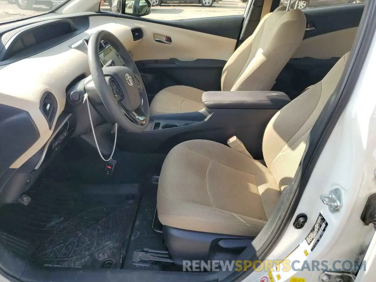 7 Photograph of a damaged car JTDL9RFU2L3017385 TOYOTA PRIUS 2020