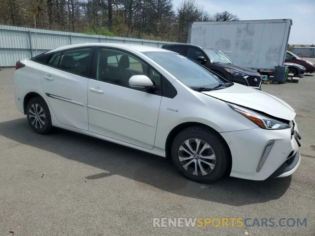 4 Photograph of a damaged car JTDL9RFU2L3019735 TOYOTA PRIUS 2020