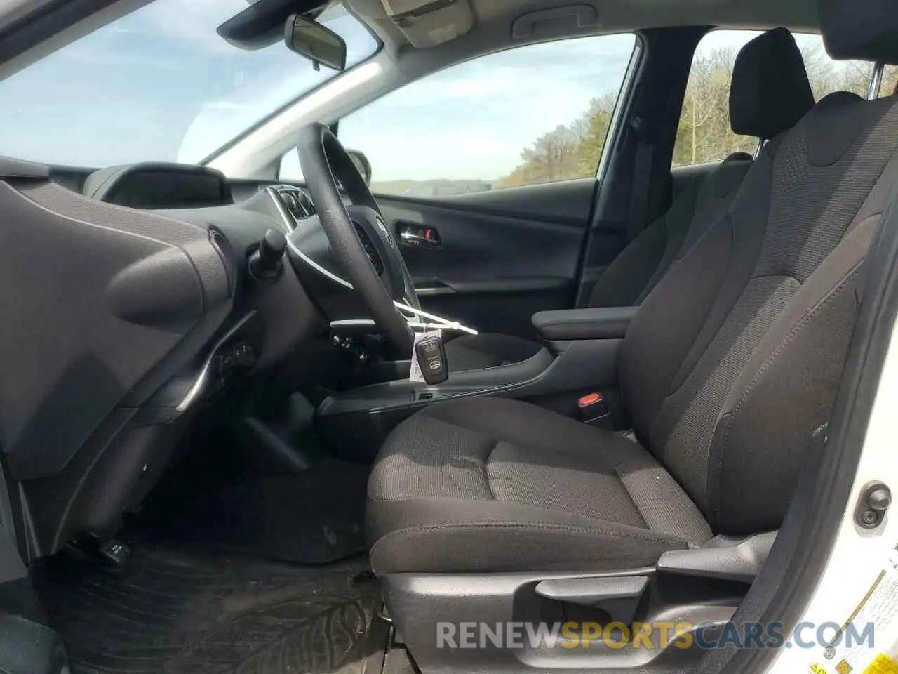 7 Photograph of a damaged car JTDL9RFU2L3019735 TOYOTA PRIUS 2020