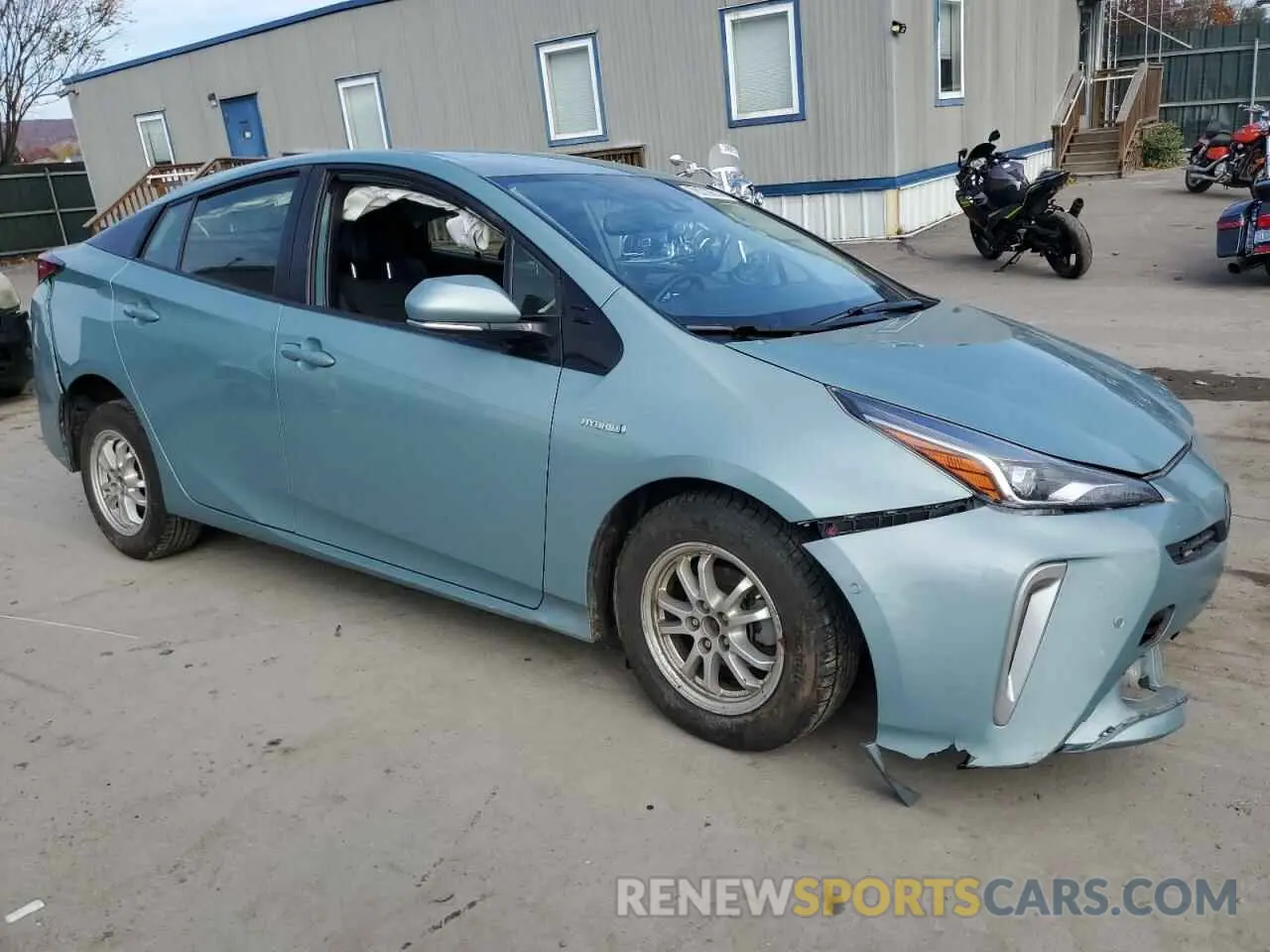 4 Photograph of a damaged car JTDL9RFU2L3021663 TOYOTA PRIUS 2020