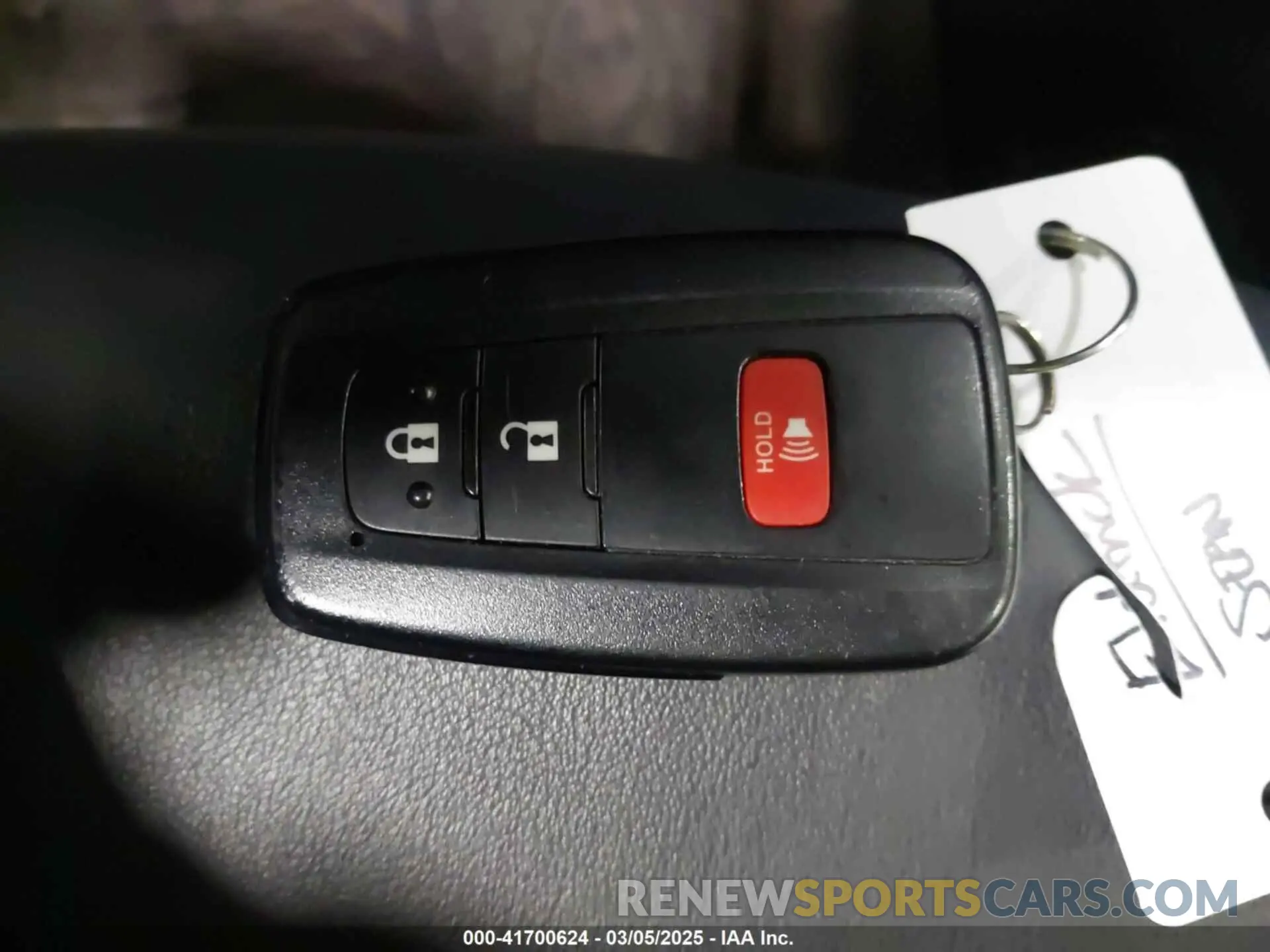 11 Photograph of a damaged car JTDL9RFU3L3019534 TOYOTA PRIUS 2020