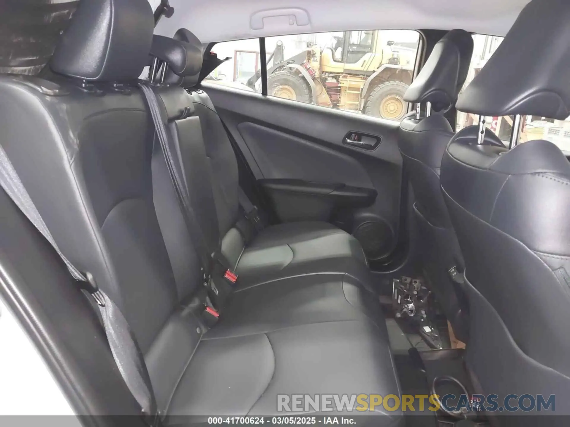 8 Photograph of a damaged car JTDL9RFU3L3019534 TOYOTA PRIUS 2020