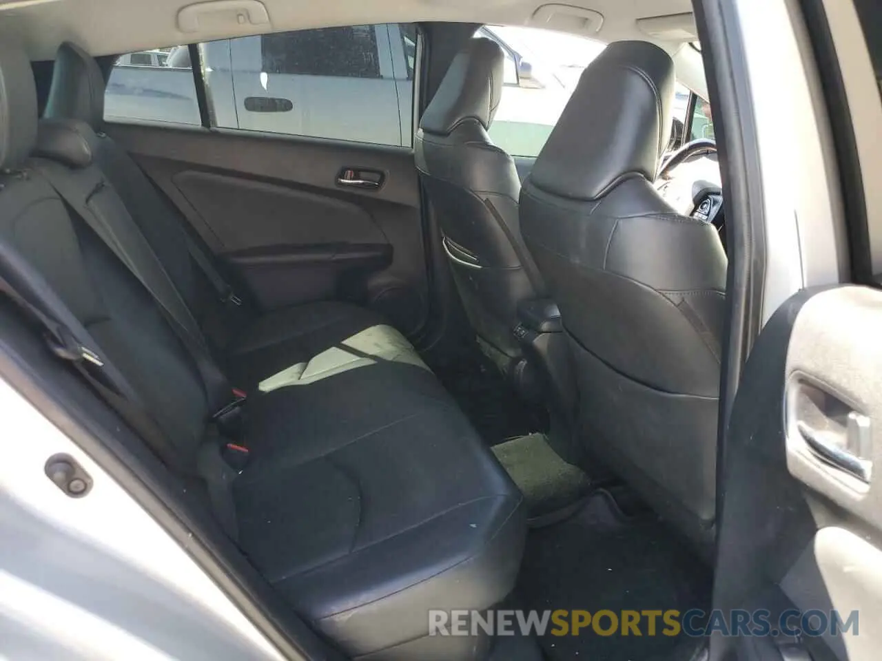 10 Photograph of a damaged car JTDL9RFU4L3017534 TOYOTA PRIUS 2020