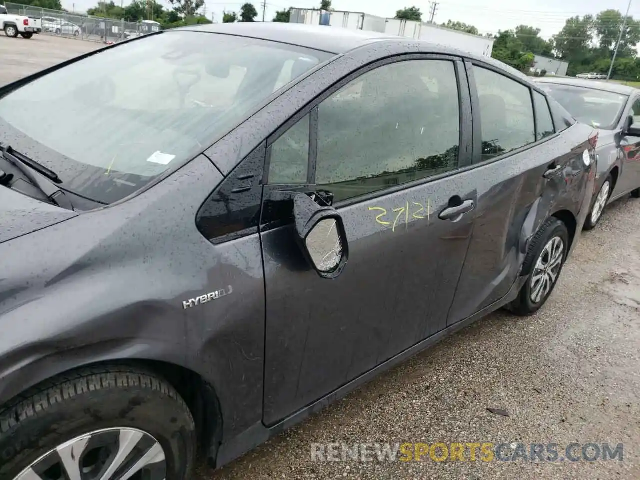 9 Photograph of a damaged car JTDL9RFU4L3019168 TOYOTA PRIUS 2020