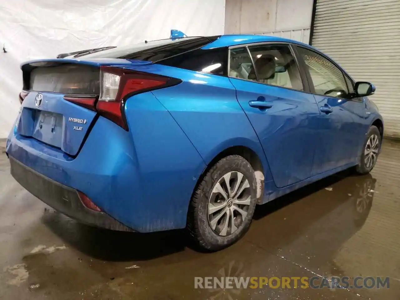 4 Photograph of a damaged car JTDL9RFU4L3022457 TOYOTA PRIUS 2020