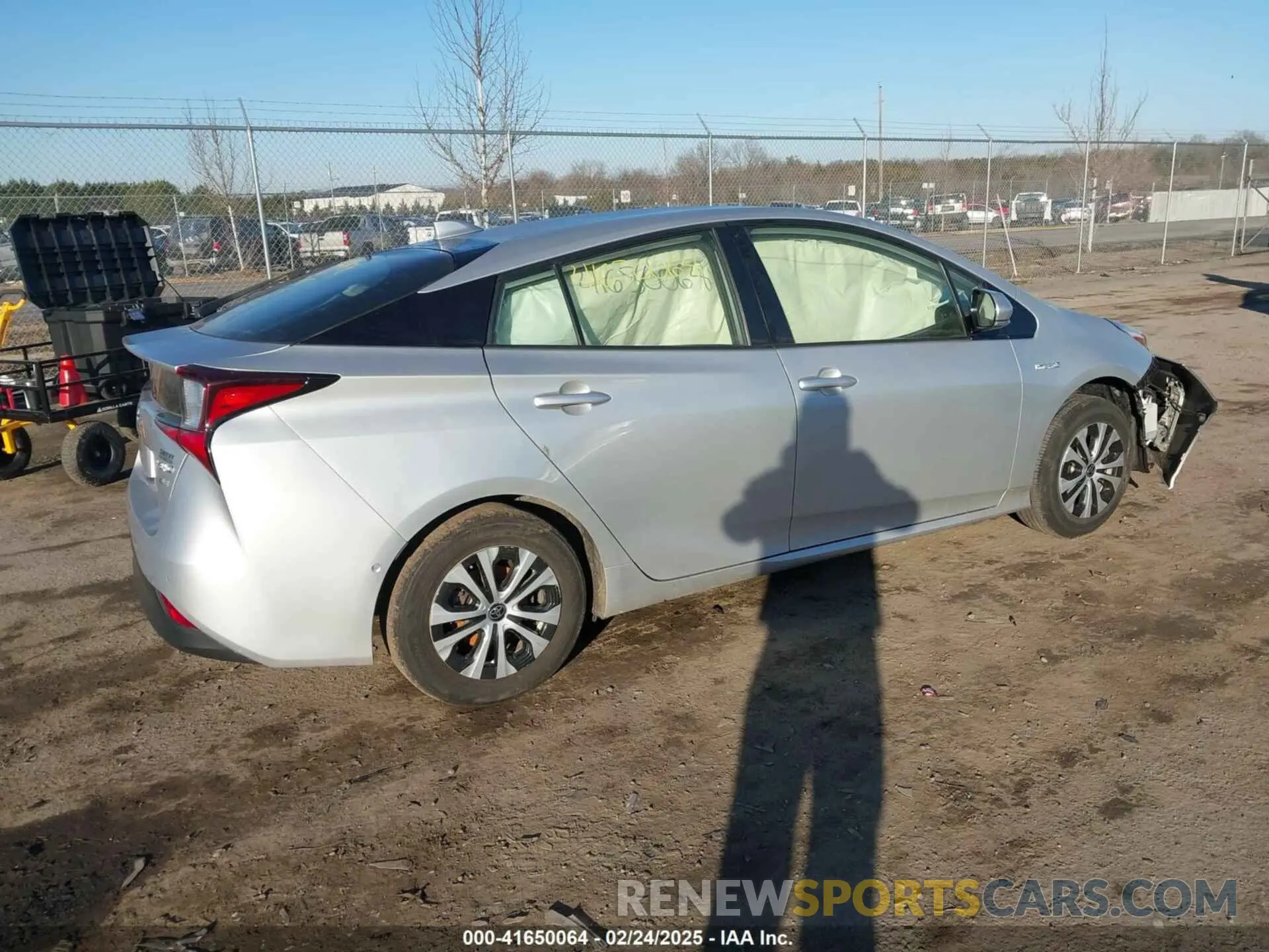 4 Photograph of a damaged car JTDL9RFU5L3013217 TOYOTA PRIUS 2020