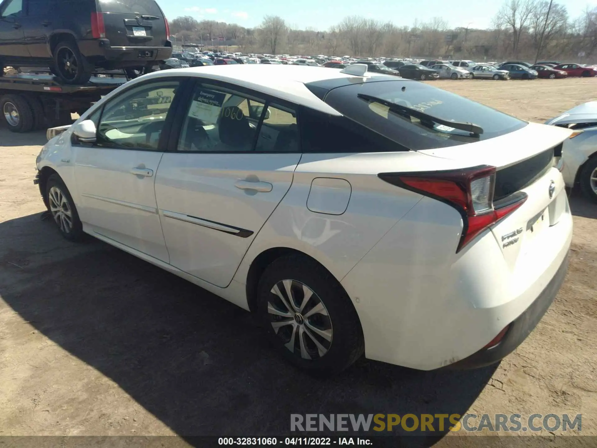 3 Photograph of a damaged car JTDL9RFU6L3015283 TOYOTA PRIUS 2020