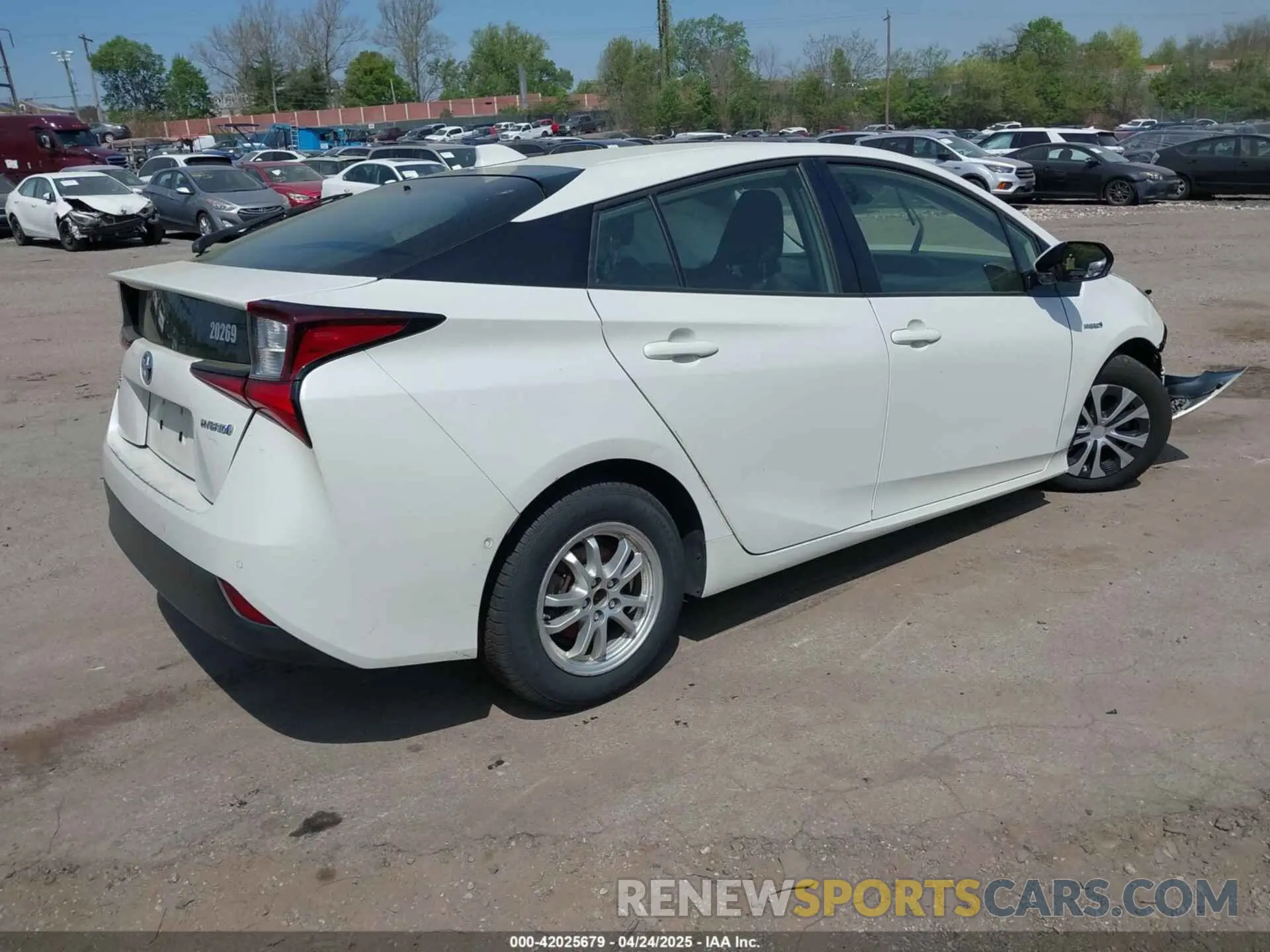 4 Photograph of a damaged car JTDL9RFU7L3019326 TOYOTA PRIUS 2020