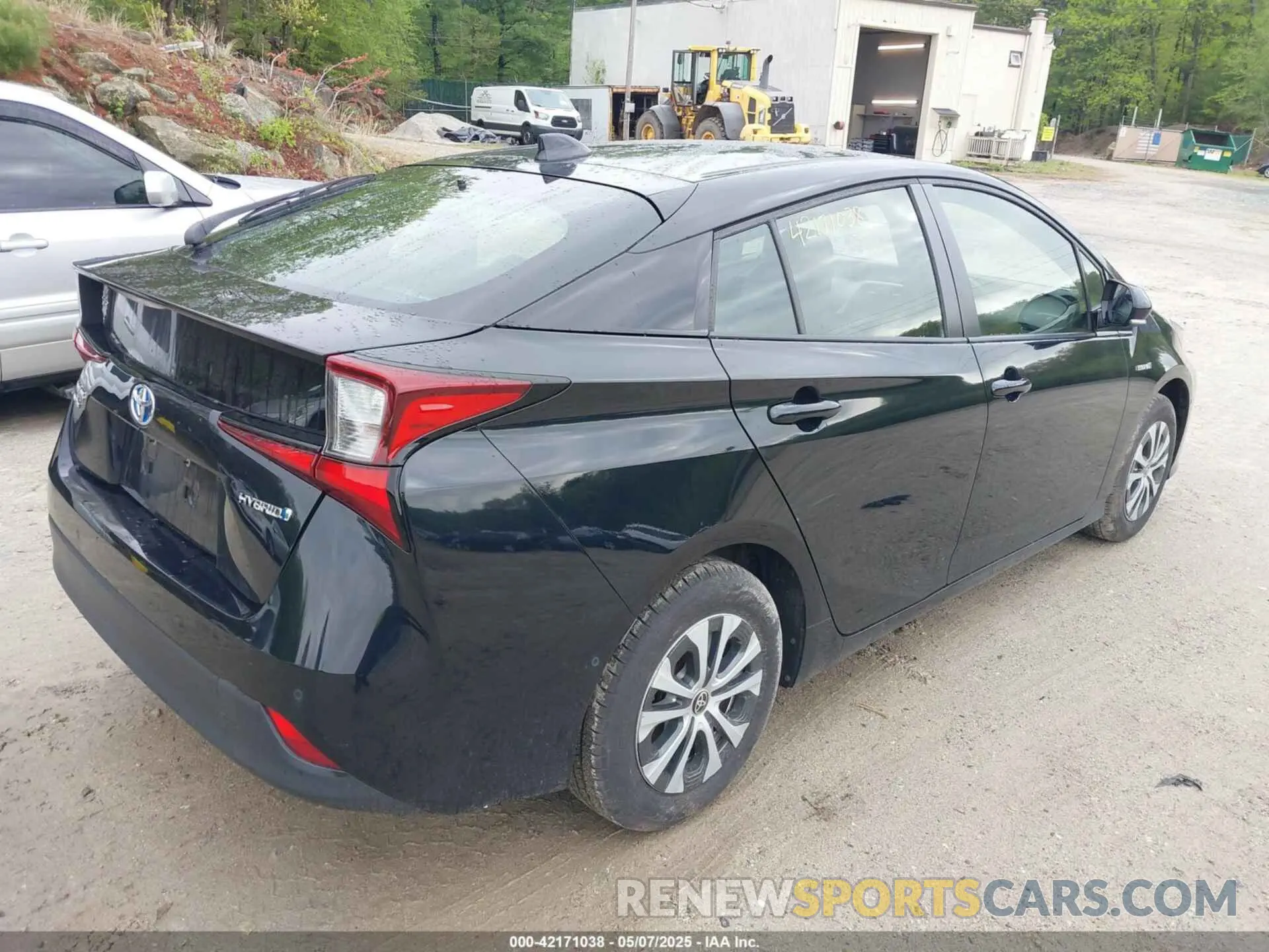 4 Photograph of a damaged car JTDL9RFU8L3014930 TOYOTA PRIUS 2020