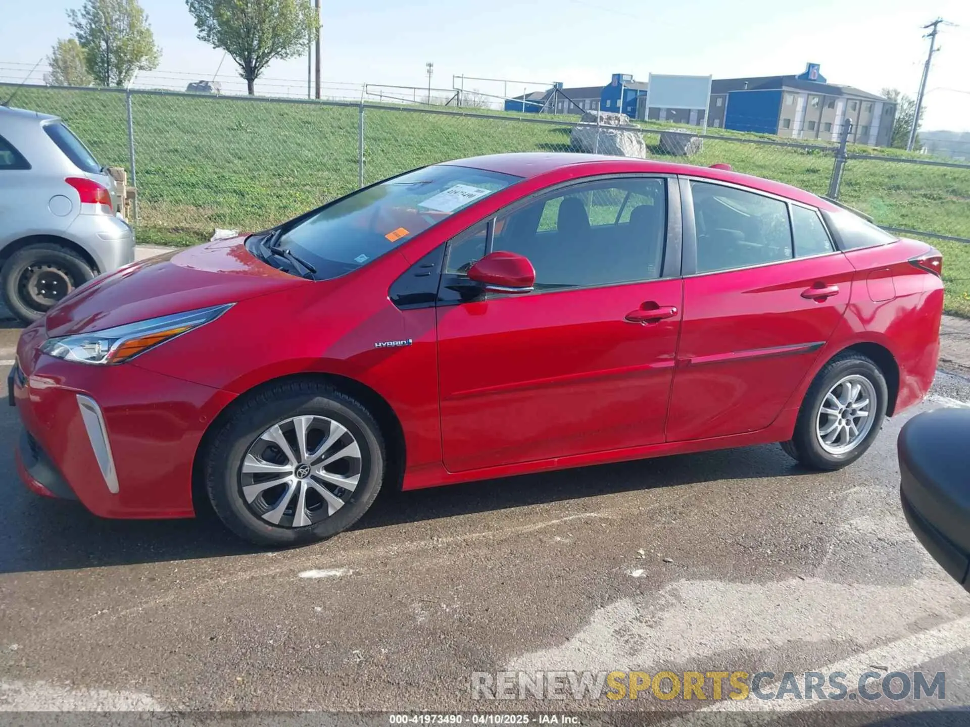 14 Photograph of a damaged car JTDL9RFU8L3019030 TOYOTA PRIUS 2020