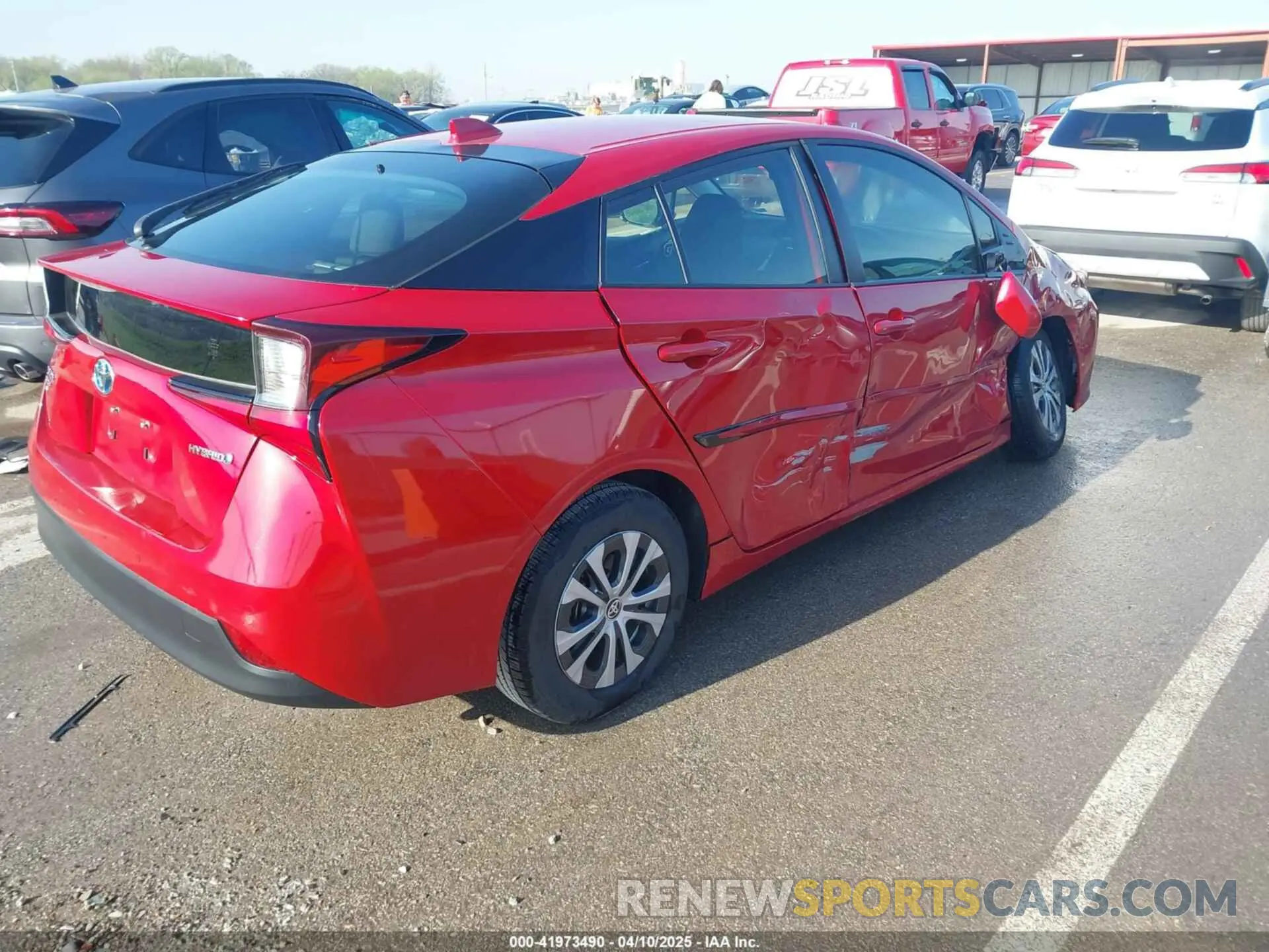 4 Photograph of a damaged car JTDL9RFU8L3019030 TOYOTA PRIUS 2020