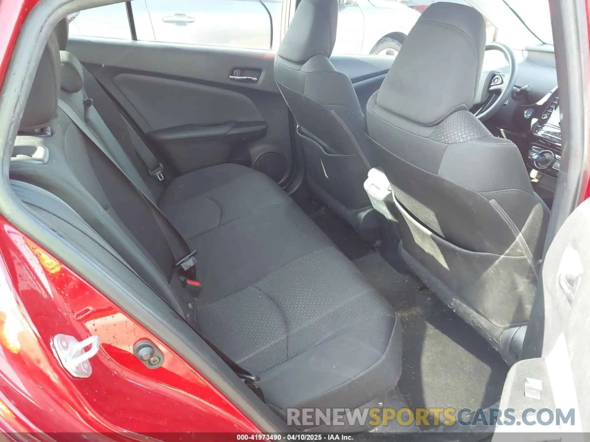 8 Photograph of a damaged car JTDL9RFU8L3019030 TOYOTA PRIUS 2020