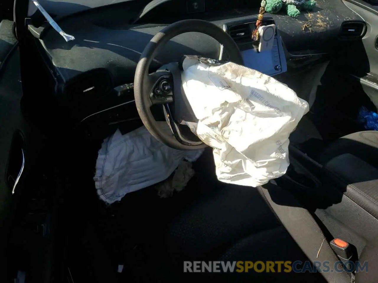 8 Photograph of a damaged car JTDL9RFU8L3019335 TOYOTA PRIUS 2020