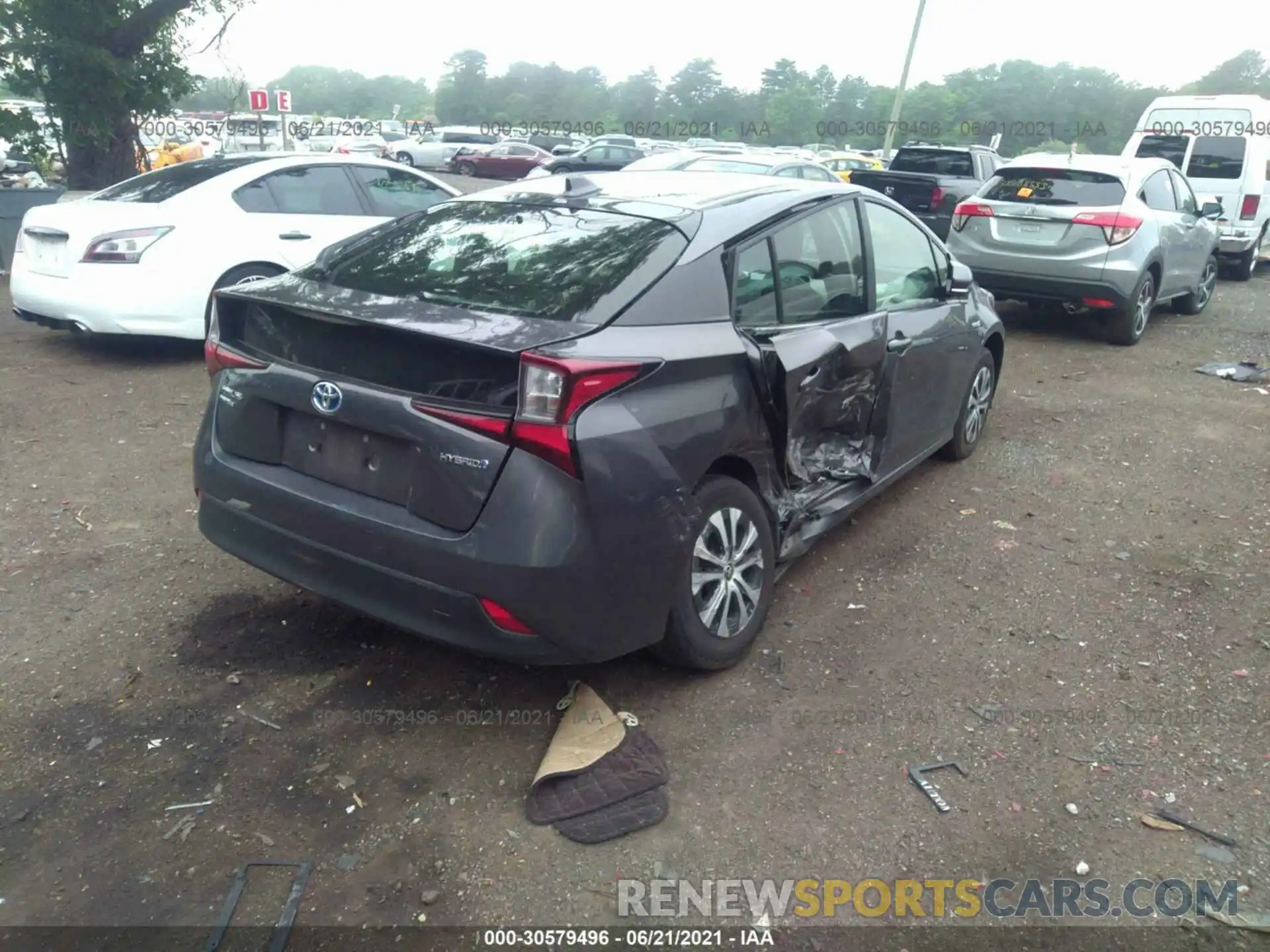 4 Photograph of a damaged car JTDL9RFU8L3022185 TOYOTA PRIUS 2020