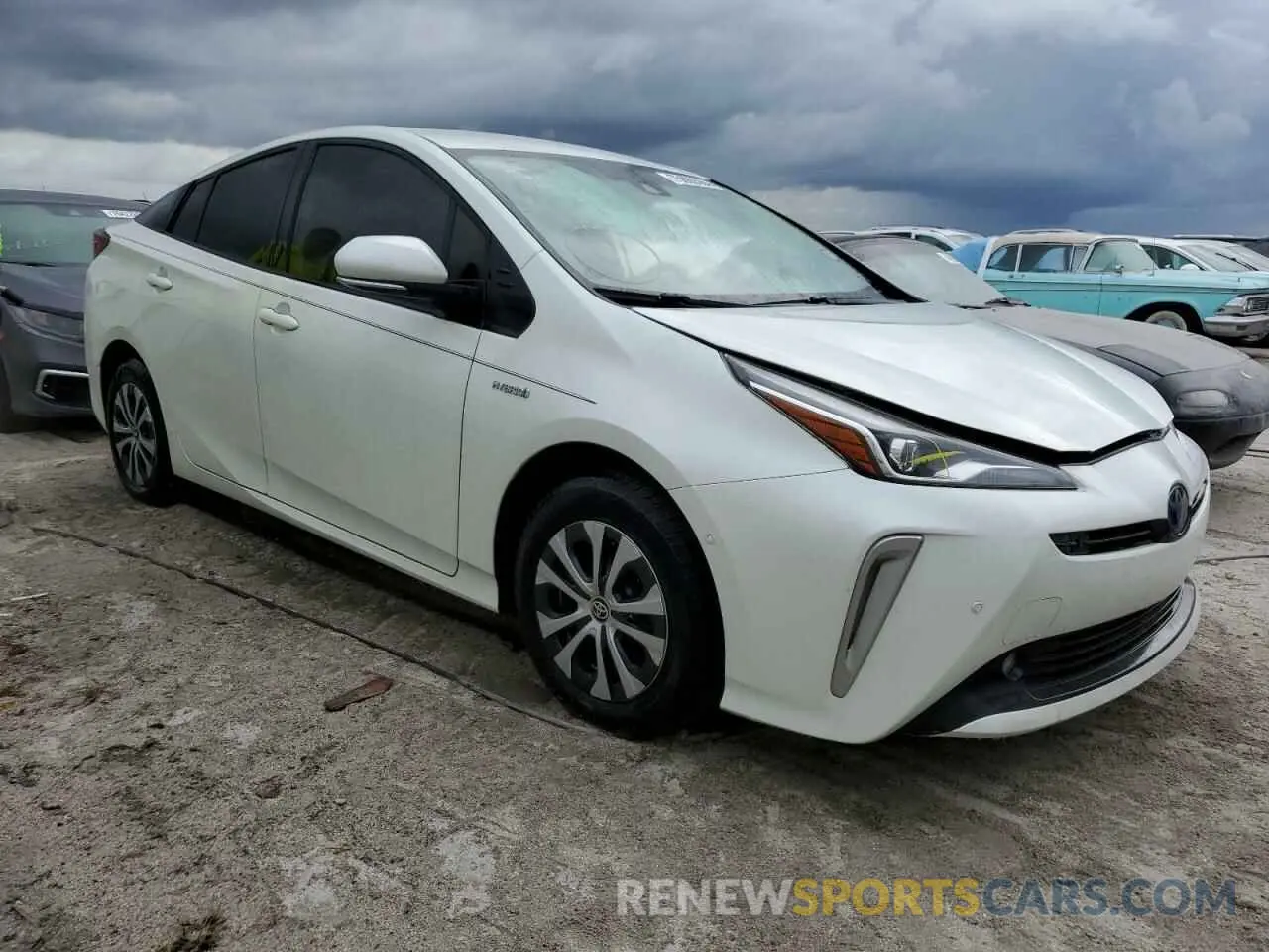 4 Photograph of a damaged car JTDL9RFU9L3016332 TOYOTA PRIUS 2020