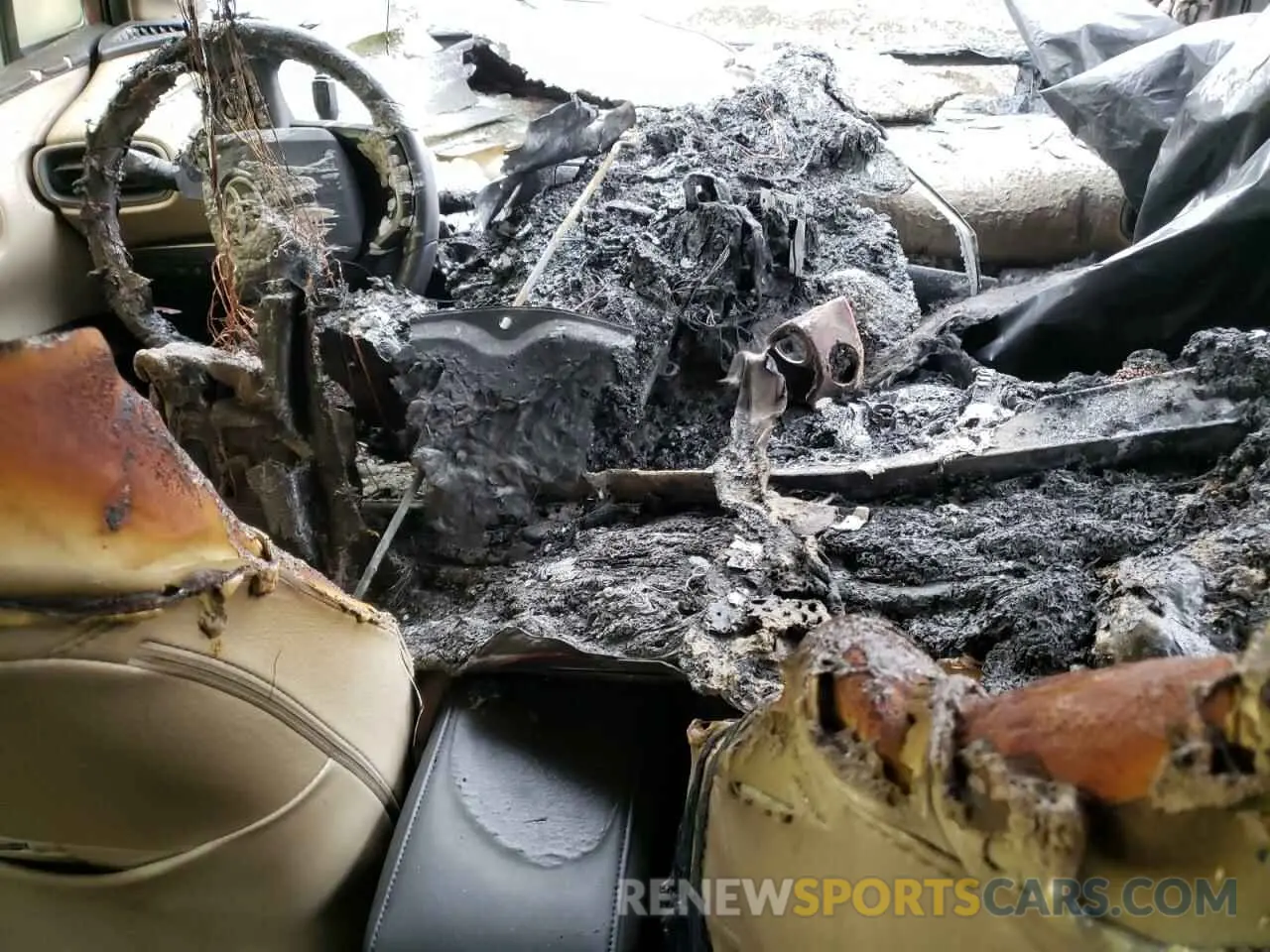 8 Photograph of a damaged car JTDL9RFU9L3021403 TOYOTA PRIUS 2020
