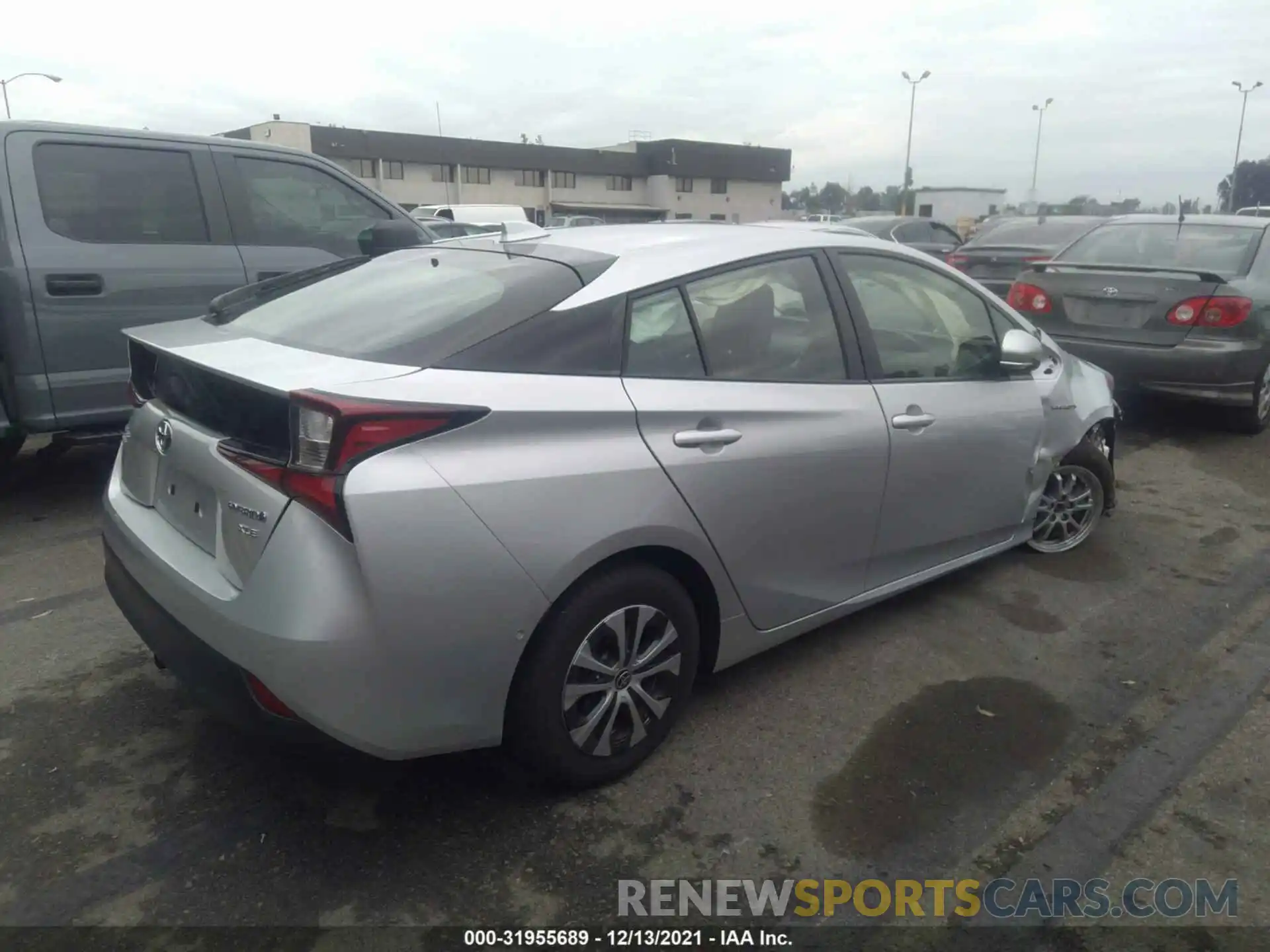 4 Photograph of a damaged car JTDL9RFUXL3020504 TOYOTA PRIUS 2020