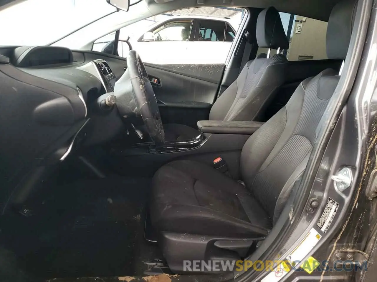 7 Photograph of a damaged car JTDKAMFP0M3182773 TOYOTA PRIUS 2021