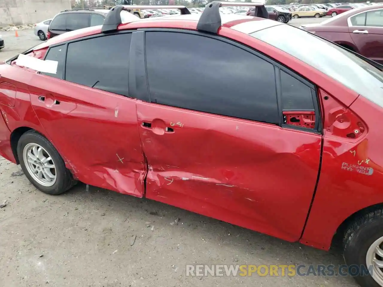 9 Photograph of a damaged car JTDKAMFP0M3188055 TOYOTA PRIUS 2021