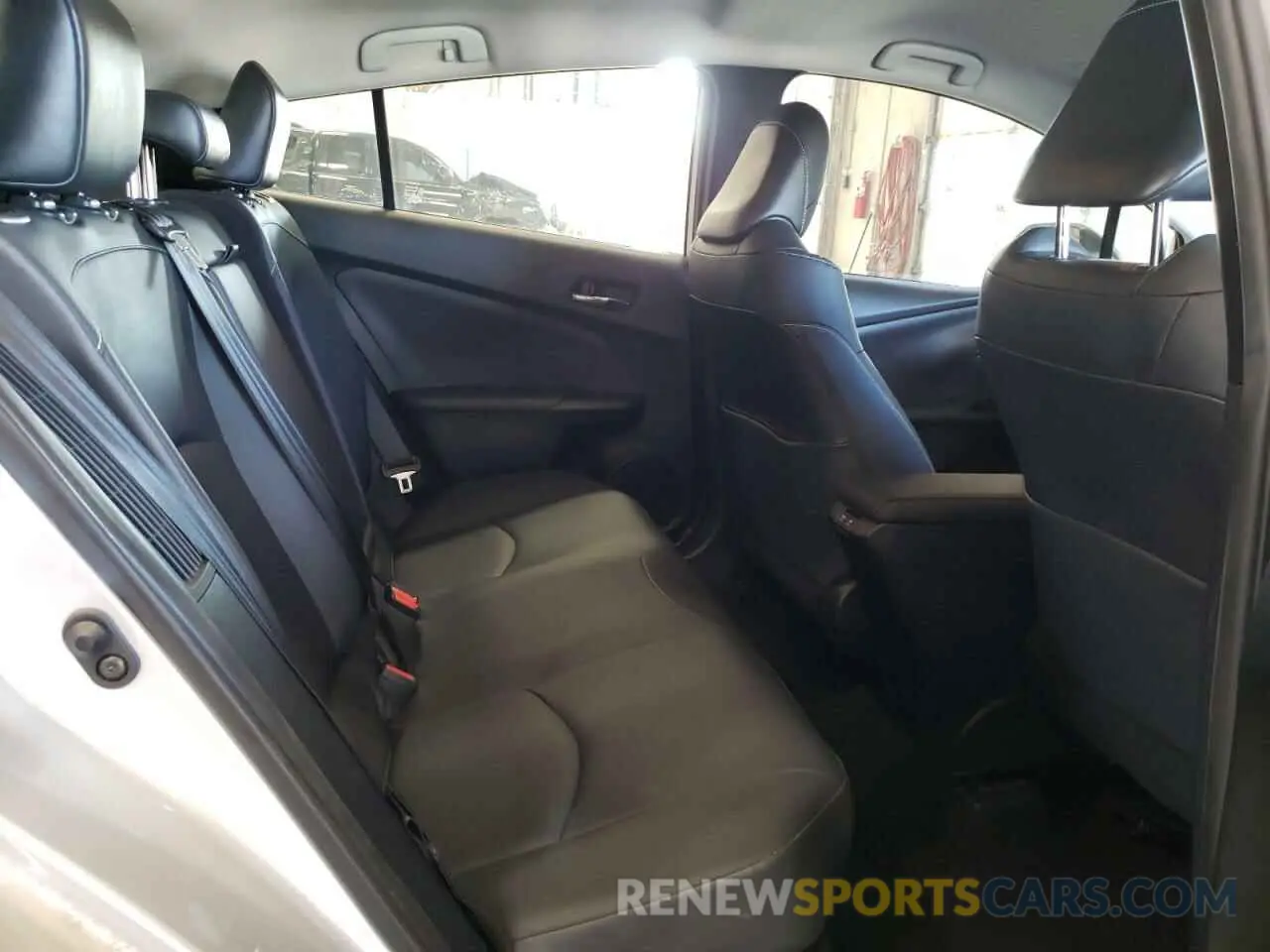 10 Photograph of a damaged car JTDKAMFP1M3189960 TOYOTA PRIUS 2021