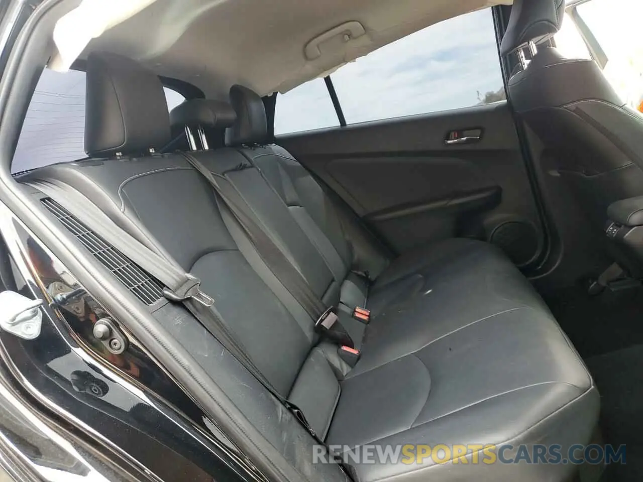 10 Photograph of a damaged car JTDKAMFP1M3191630 TOYOTA PRIUS 2021