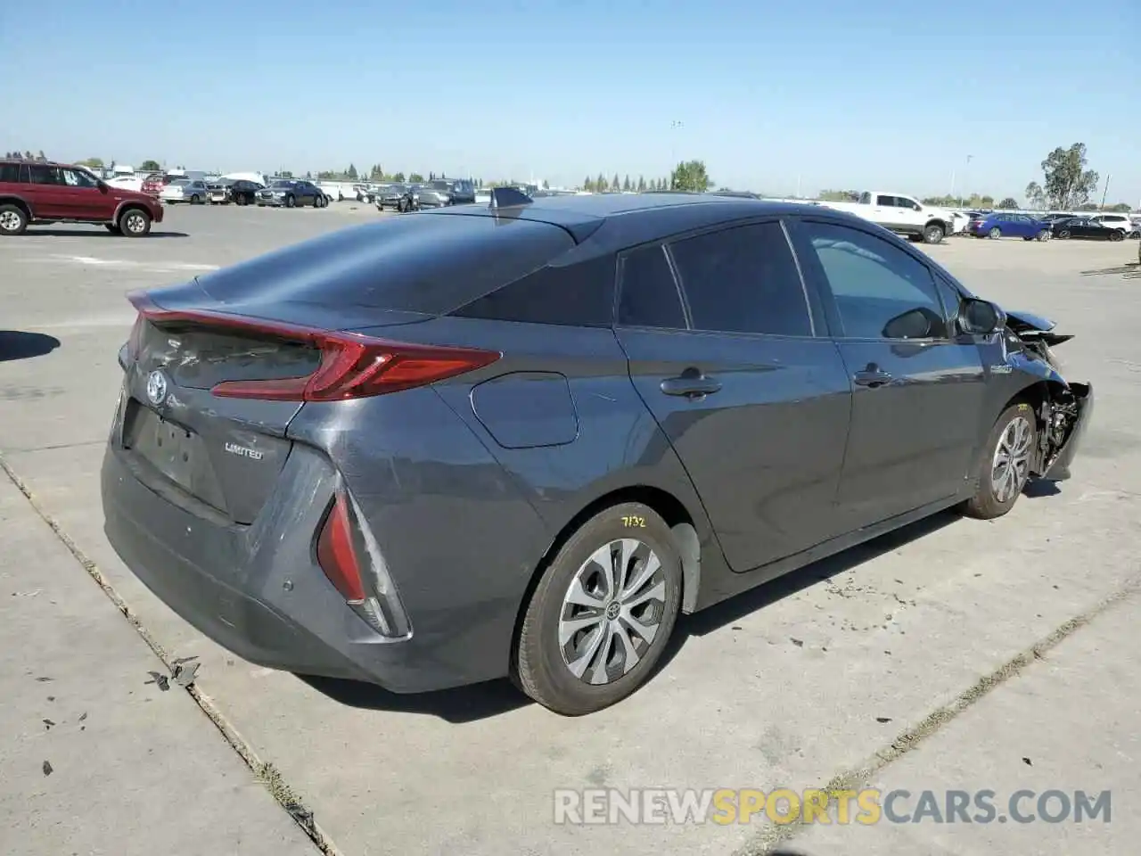 4 Photograph of a damaged car JTDKAMFP2M3165652 TOYOTA PRIUS 2021