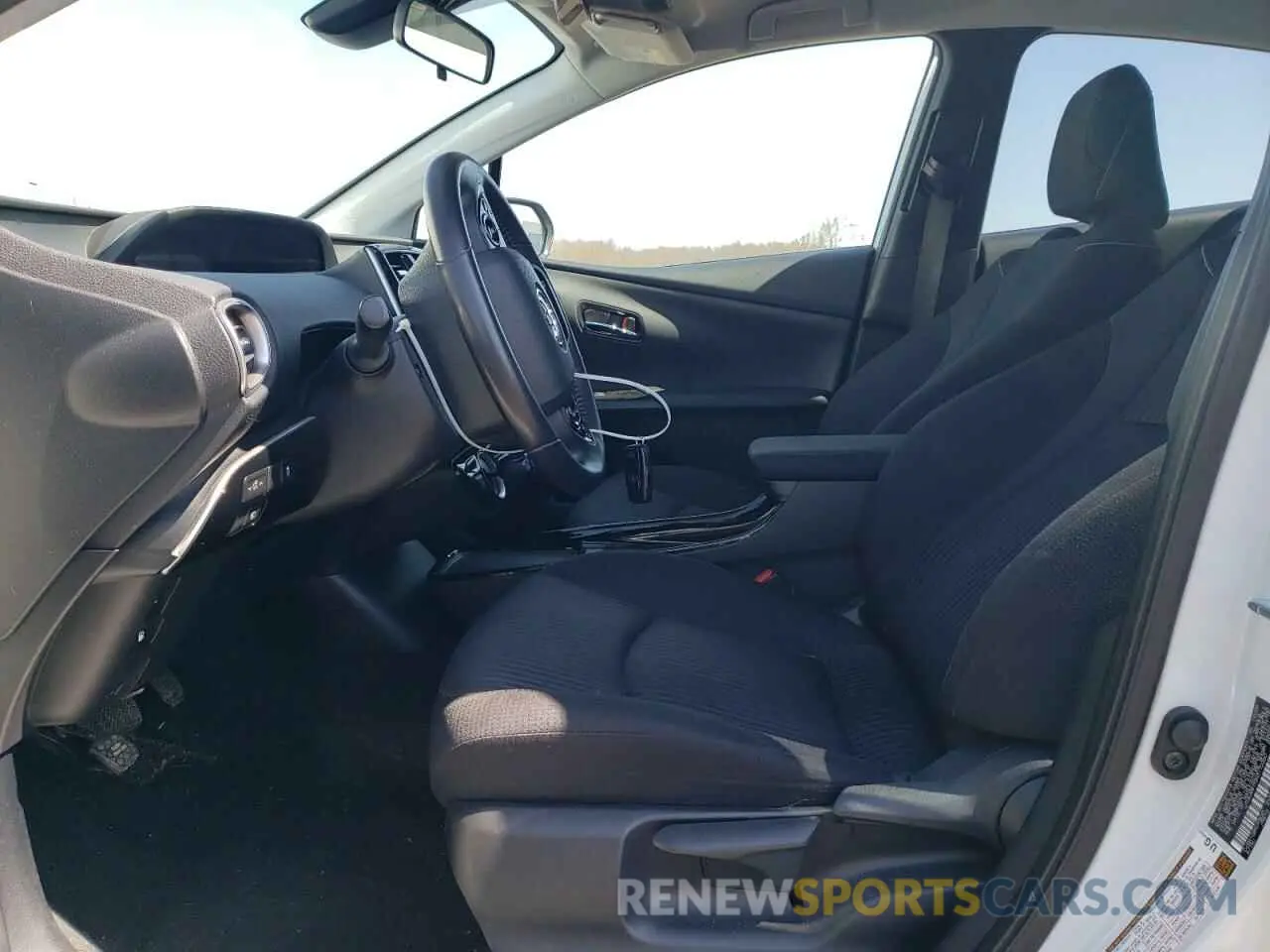 7 Photograph of a damaged car JTDKAMFP2M3172360 TOYOTA PRIUS 2021