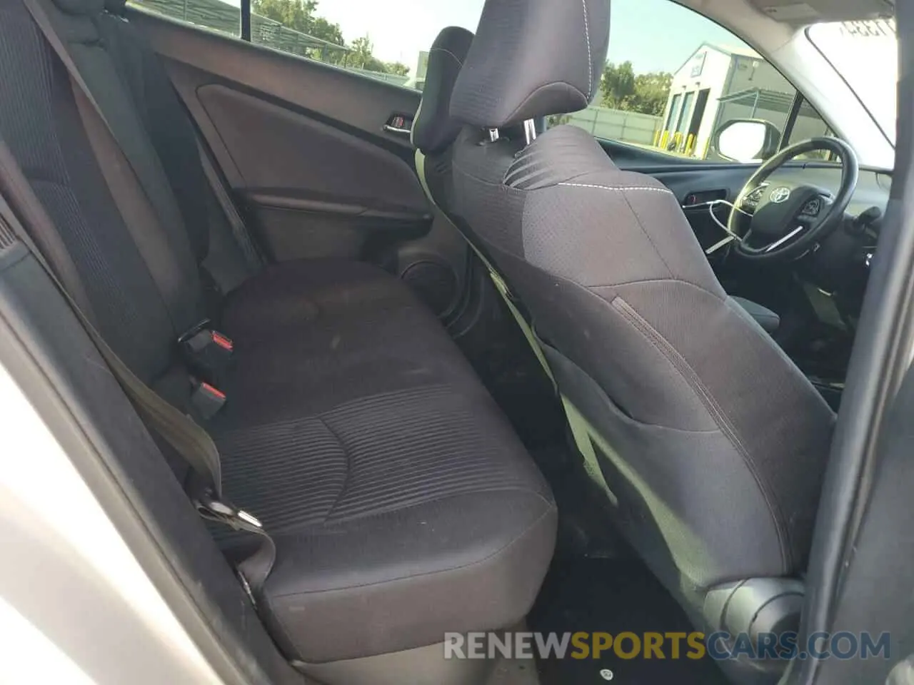 10 Photograph of a damaged car JTDKAMFP2M3178255 TOYOTA PRIUS 2021