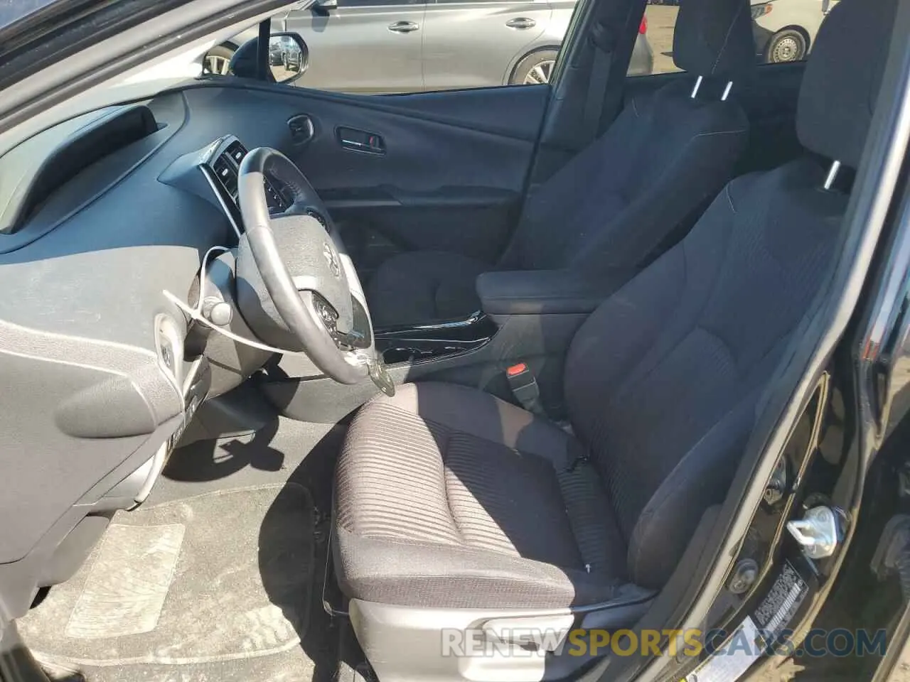 7 Photograph of a damaged car JTDKAMFP2M3181883 TOYOTA PRIUS 2021