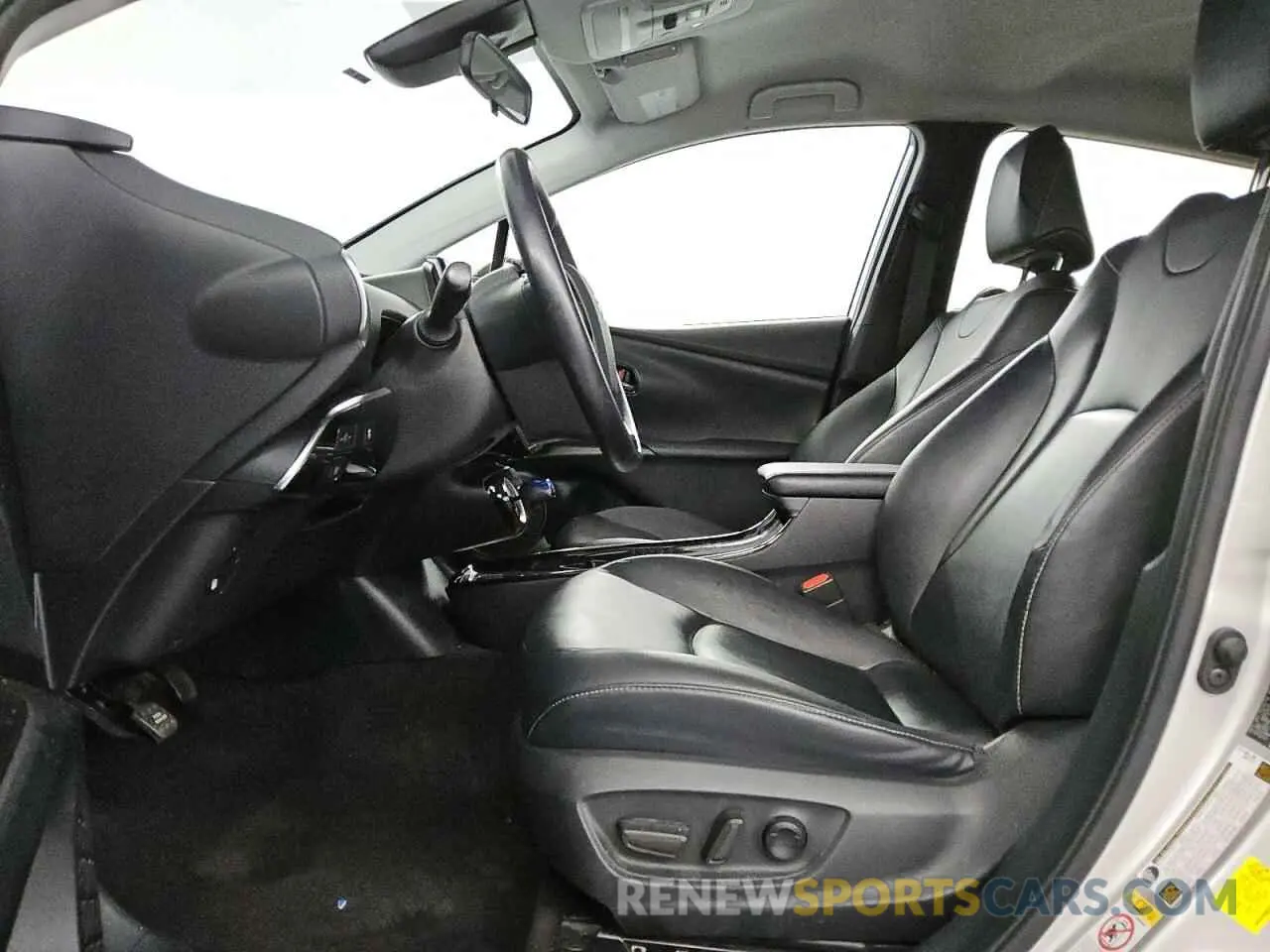 7 Photograph of a damaged car JTDKAMFP4M3165197 TOYOTA PRIUS 2021