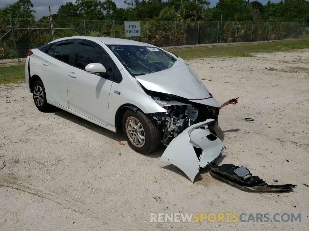 1 Photograph of a damaged car JTDKAMFP5M3167136 TOYOTA PRIUS 2021