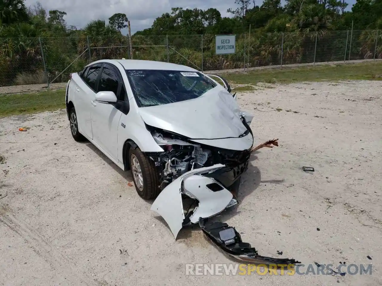 9 Photograph of a damaged car JTDKAMFP5M3167136 TOYOTA PRIUS 2021