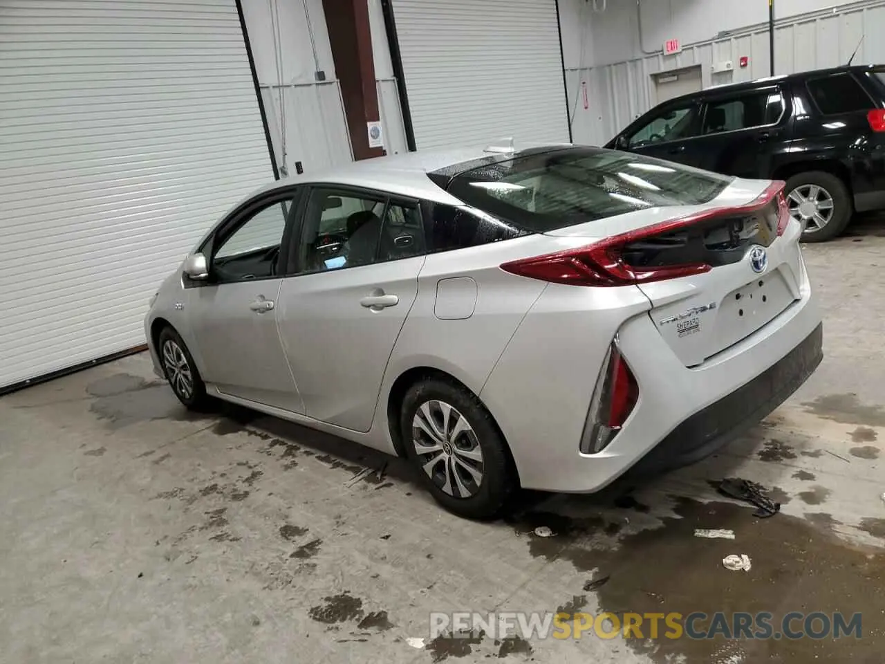 2 Photograph of a damaged car JTDKAMFP5M3187600 TOYOTA PRIUS 2021