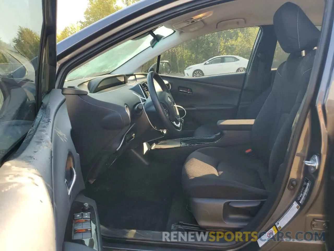 7 Photograph of a damaged car JTDKAMFP6M3166478 TOYOTA PRIUS 2021