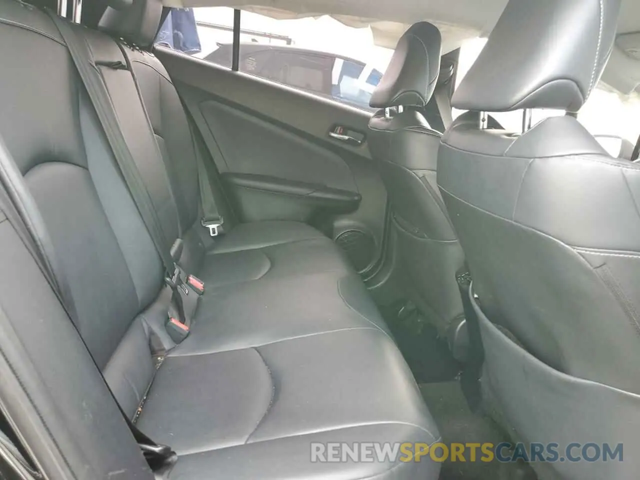 10 Photograph of a damaged car JTDKAMFP6M3169879 TOYOTA PRIUS 2021