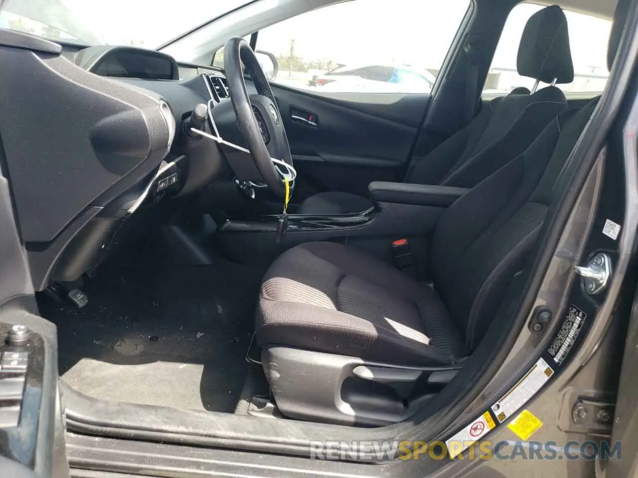 7 Photograph of a damaged car JTDKAMFP7M3176372 TOYOTA PRIUS 2021