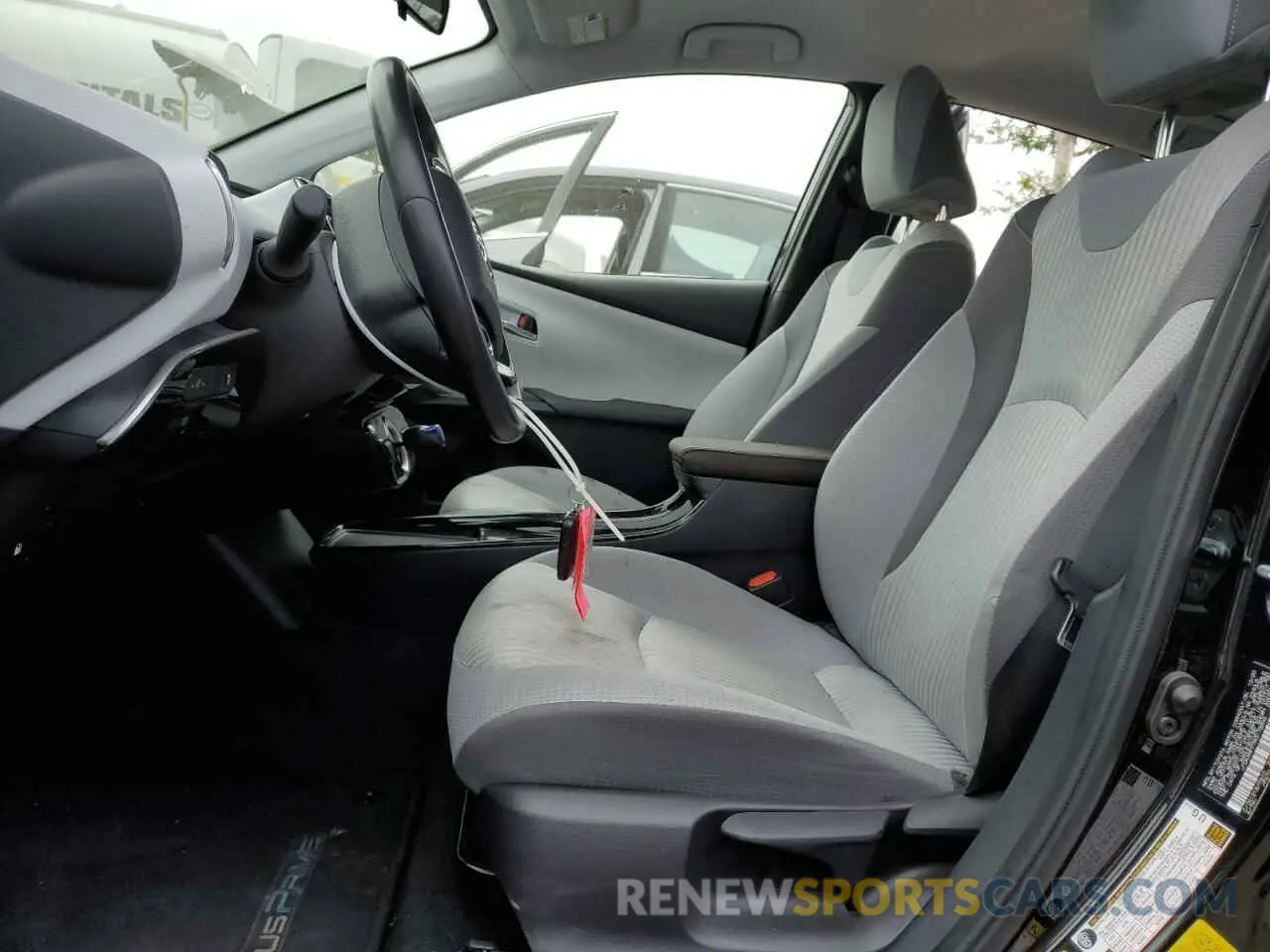 7 Photograph of a damaged car JTDKAMFP7M3178896 TOYOTA PRIUS 2021