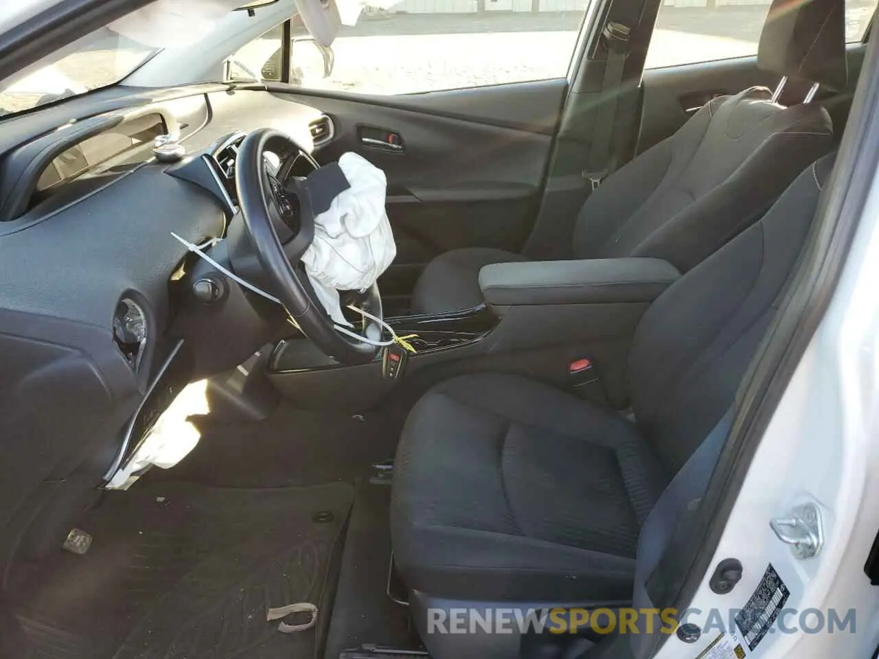 7 Photograph of a damaged car JTDKAMFP9M3167317 TOYOTA PRIUS 2021
