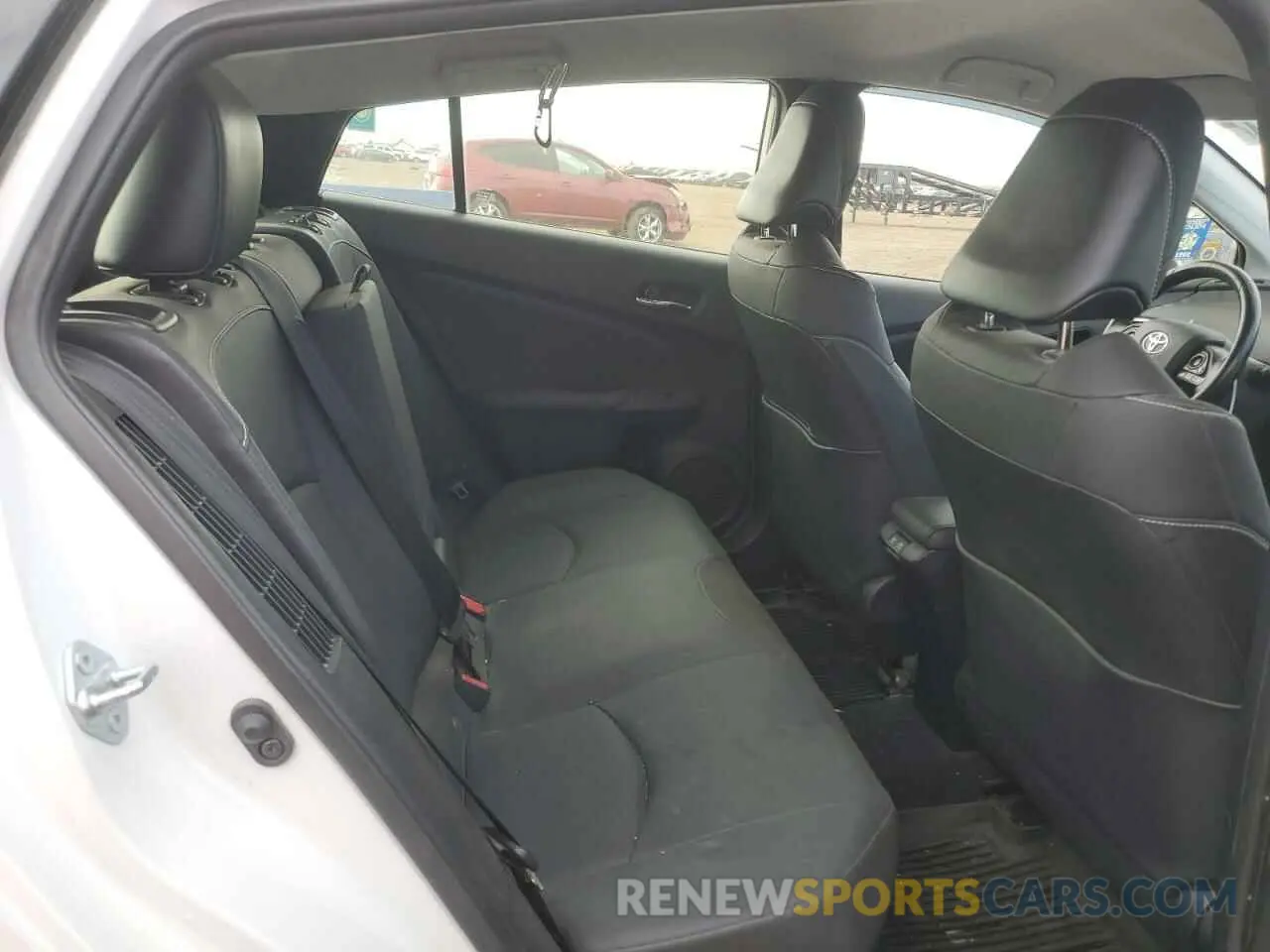 10 Photograph of a damaged car JTDKAMFP9M3171741 TOYOTA PRIUS 2021