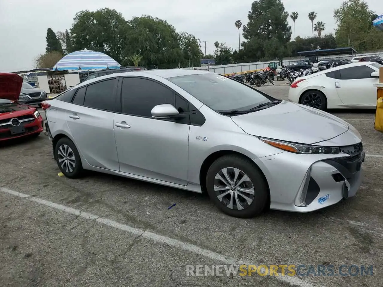 4 Photograph of a damaged car JTDKAMFP9M3176549 TOYOTA PRIUS 2021