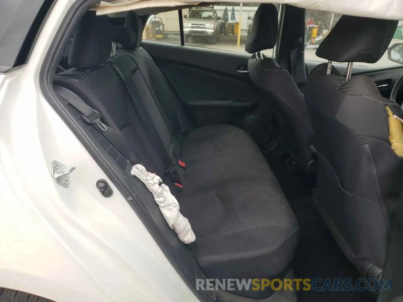 10 Photograph of a damaged car JTDKAMFP9M3196770 TOYOTA PRIUS 2021