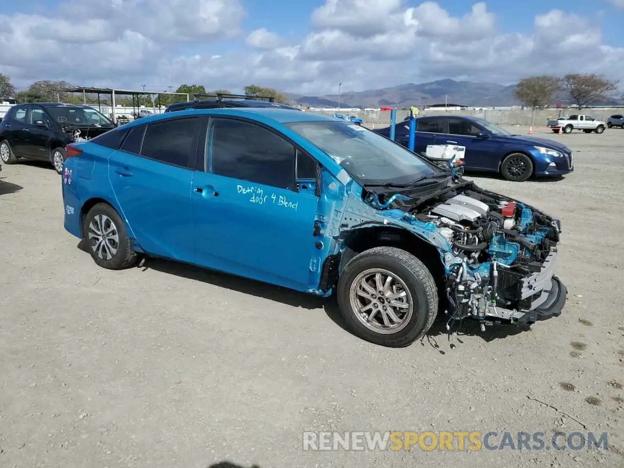 4 Photograph of a damaged car JTDKAMFPXM3171733 TOYOTA PRIUS 2021