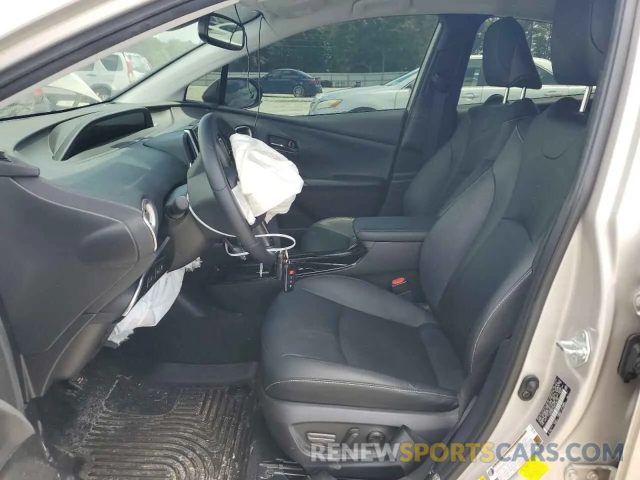 7 Photograph of a damaged car JTDKAMFPXM3184126 TOYOTA PRIUS 2021
