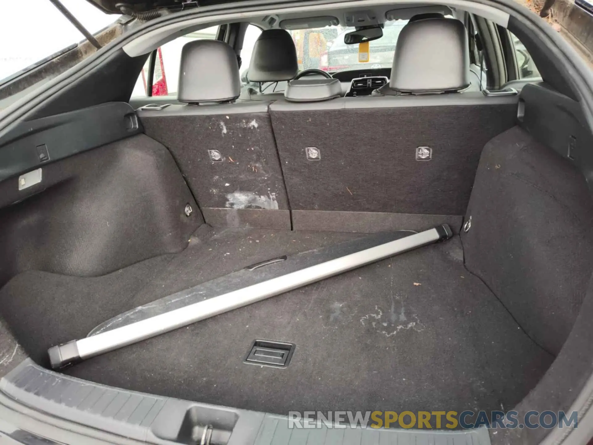 10 Photograph of a damaged car JTDKAMFU0M3136558 TOYOTA PRIUS 2021